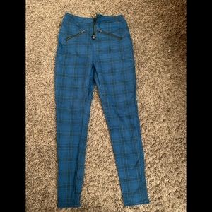 Blue plaid fitted pants